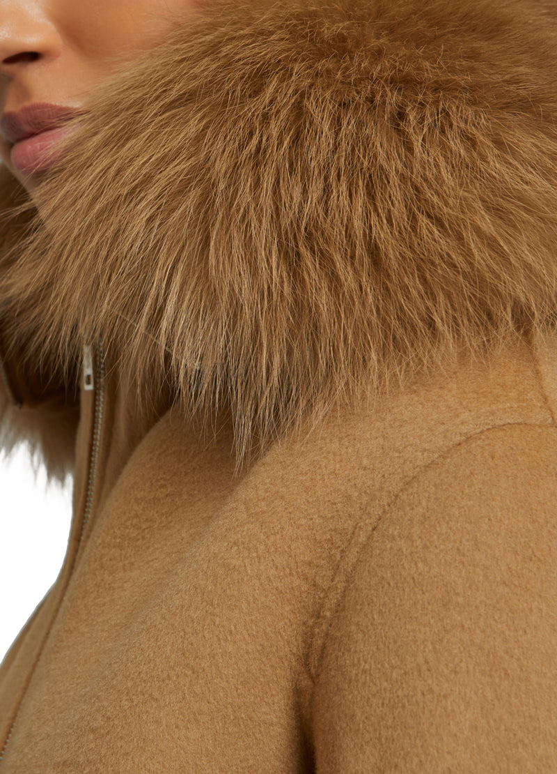 Cropped jacket in cashmere wool with fox fur collar