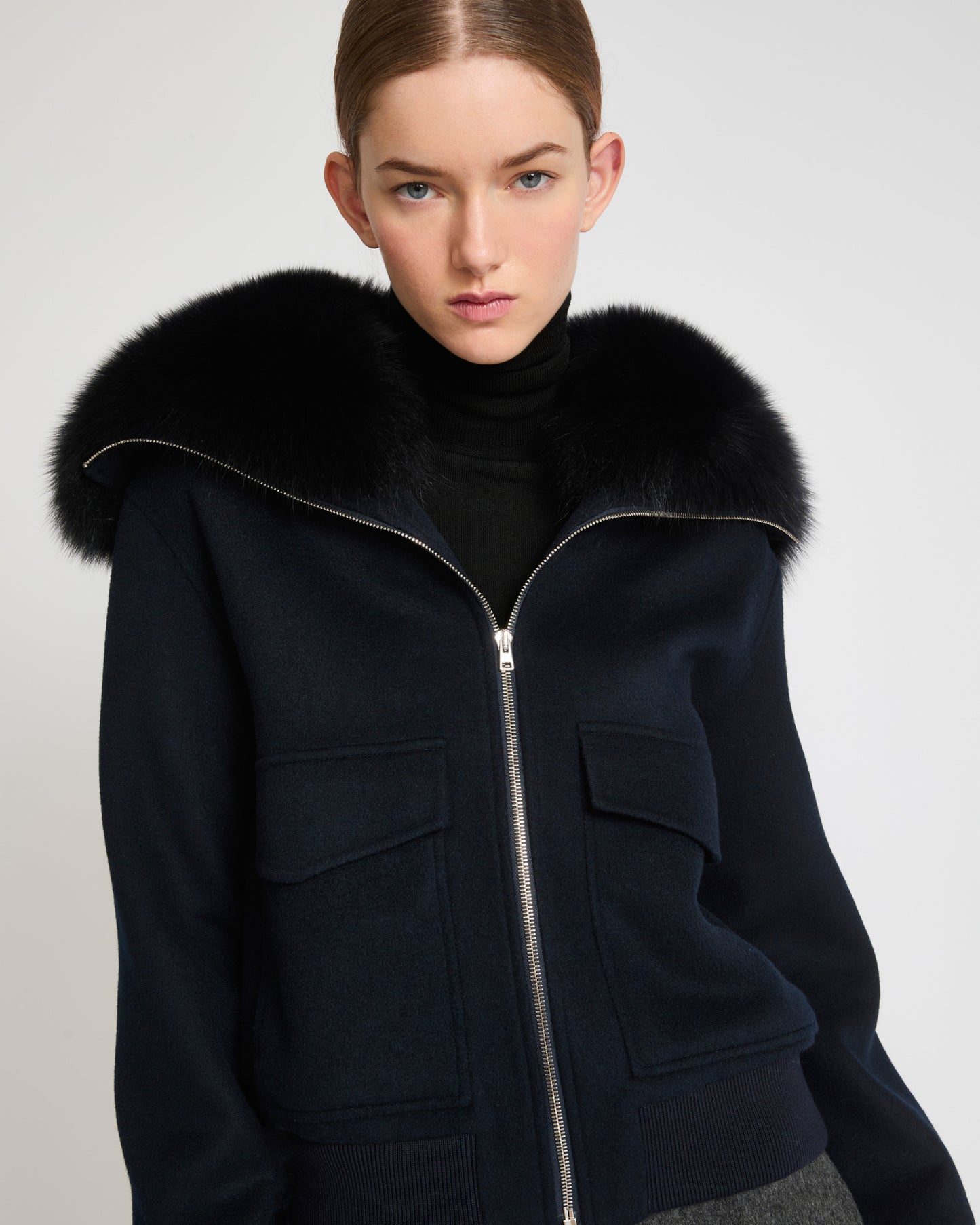 Cropped jacket in cashmere wool with fox fur collar