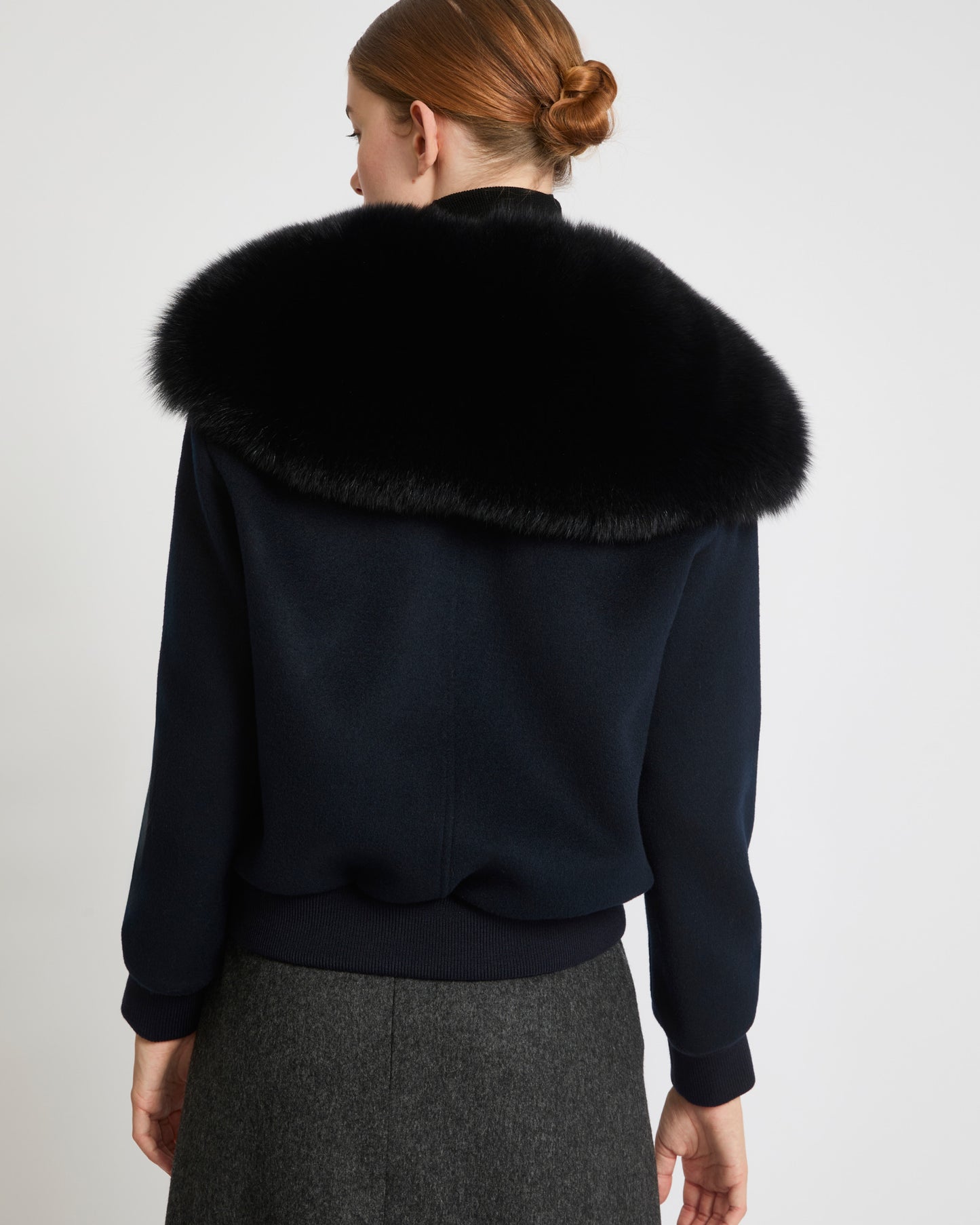 Cropped jacket in cashmere wool with fox fur collar