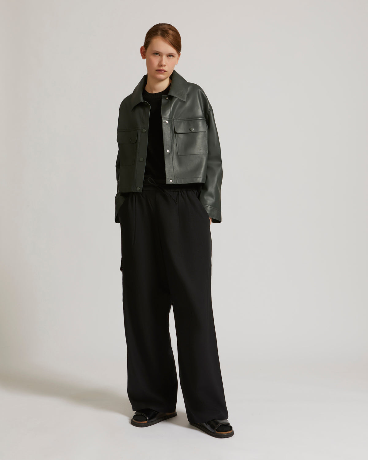 Cropped shirt in lamb leather - khaki - Yves Salomon – Yves