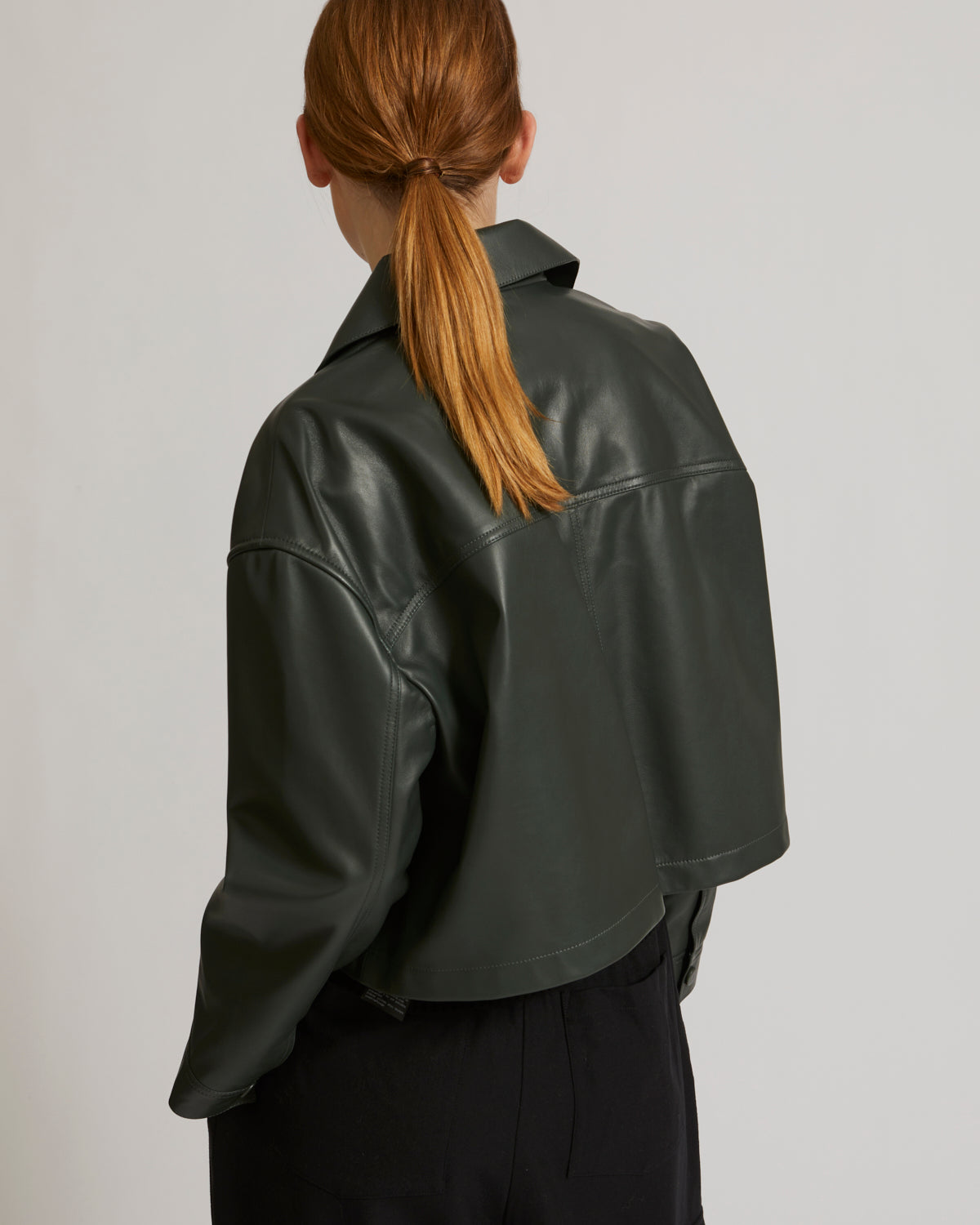 Cropped shirt in lamb leather - khaki - Yves Salomon