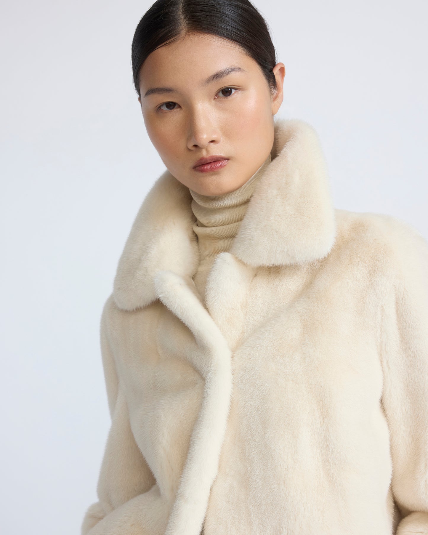 Short jacket in long-haired mink fur - Yves Salomon - New Fall/Winter Collection