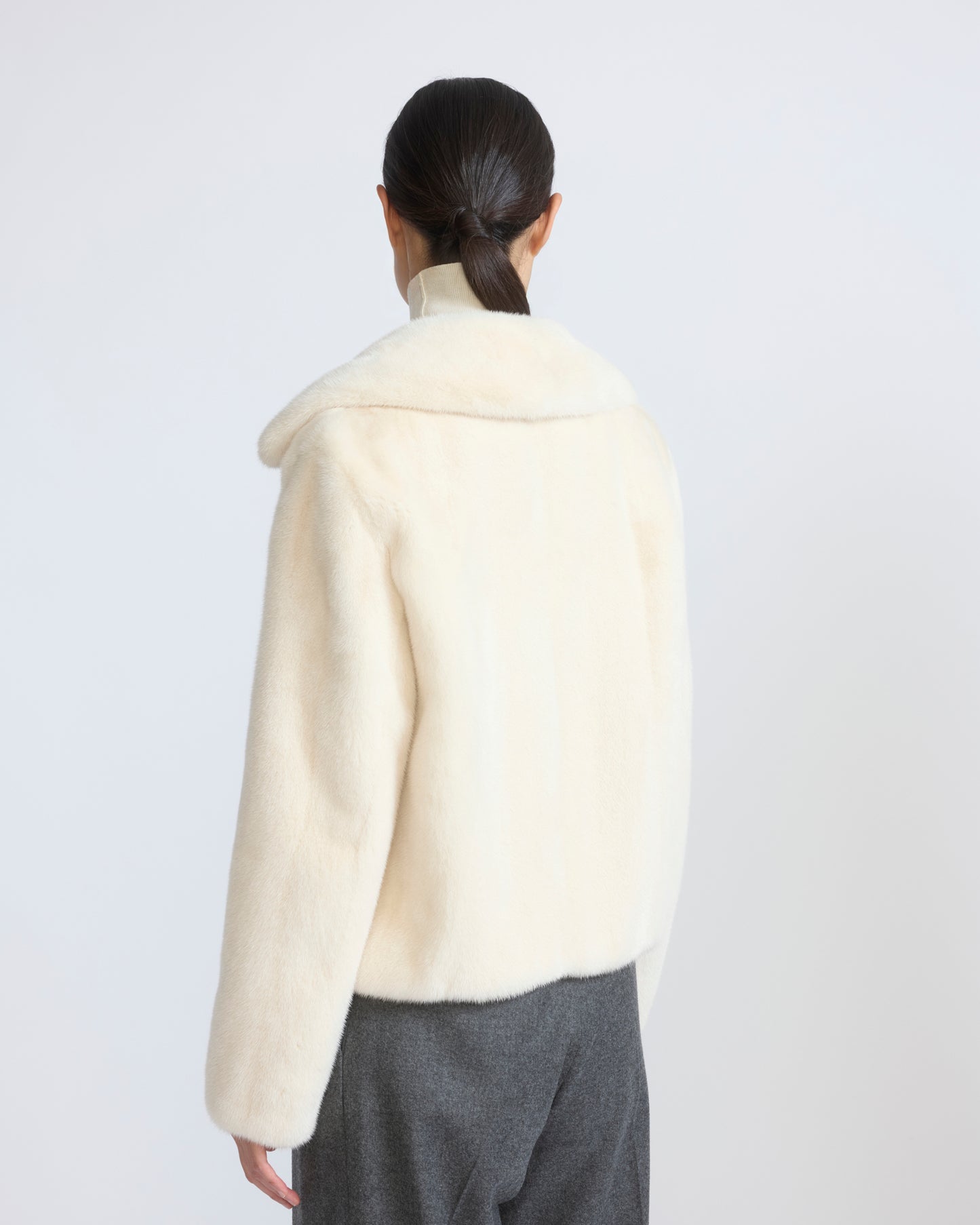 Short jacket in long-haired mink fur - Yves Salomon - New Fall/Winter Collection