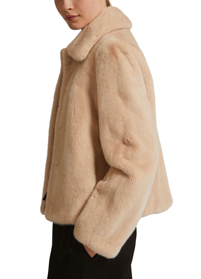 Short jacket in long-haired mink fur