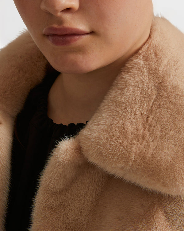 Short jacket in long-haired mink fur