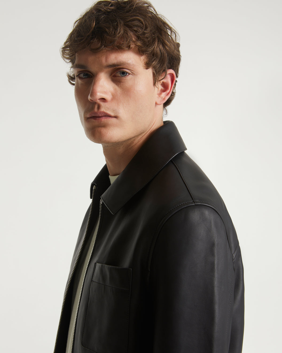 Leather jacket with leatherworking finish - black - Yves Salomon