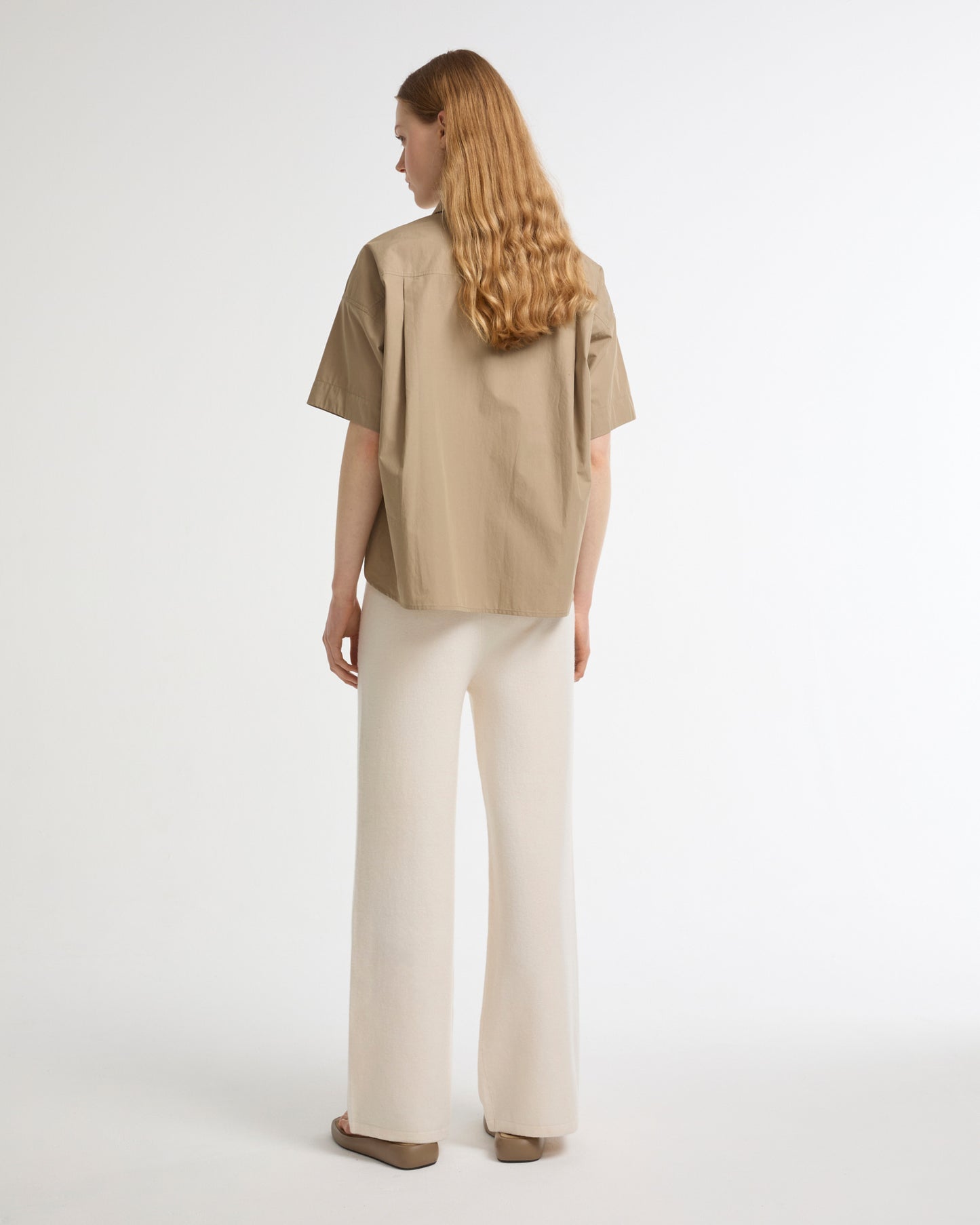 Short sleeve poplin shirt