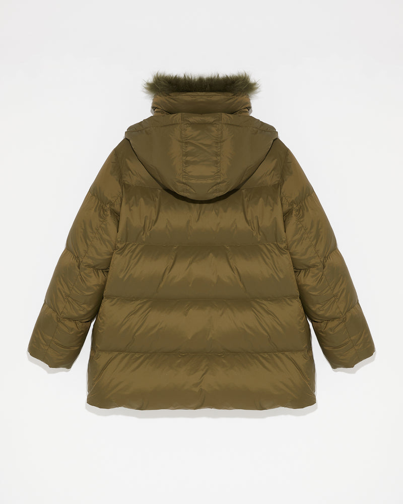 A line down jacket in water-repellent technical fabric with fluffy lambswool collar