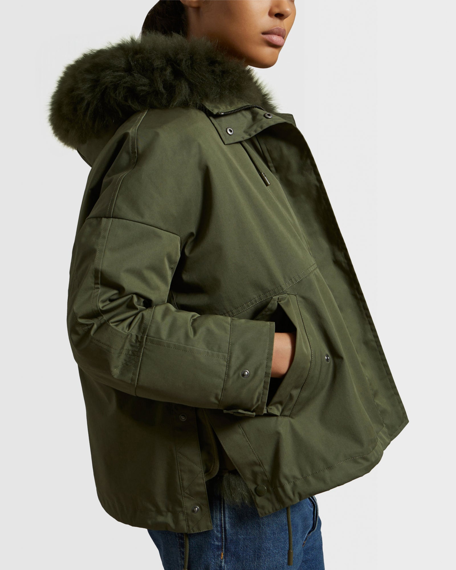 【YOKE】WOOL KARSEDOUBLEBREASTED OVERCOAT Zipped jacket in double-sided wool-cashmere fabric with mink