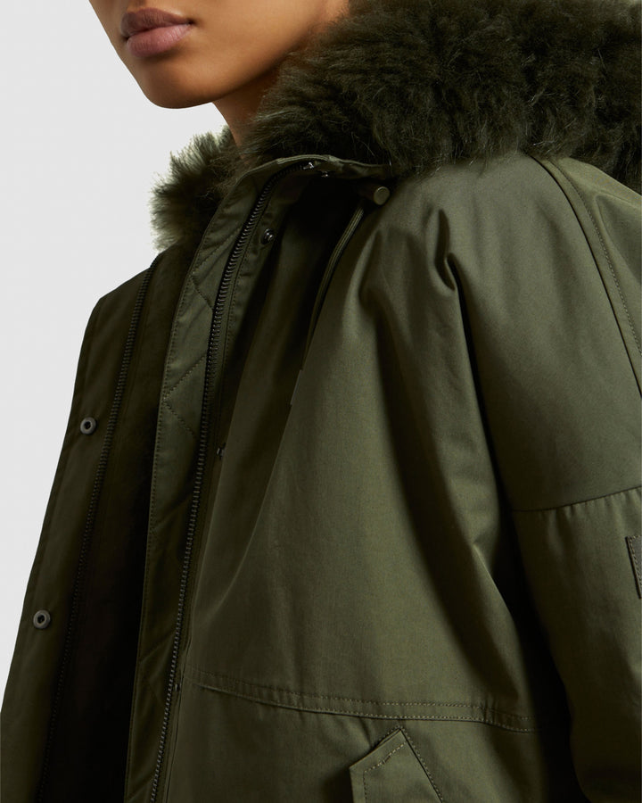Cropped reversible parka in weather-resistant technical fabric and fluffy lambswool