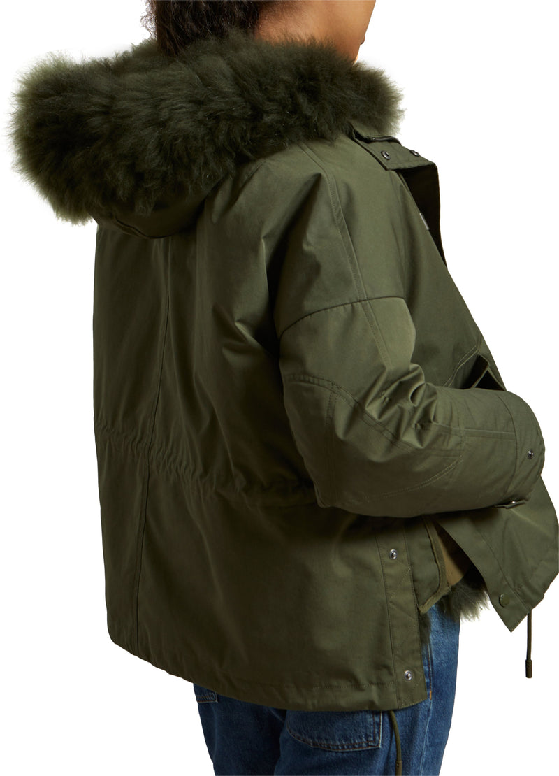 Cropped reversible parka in weather-resistant technical fabric and fluffy lambswool