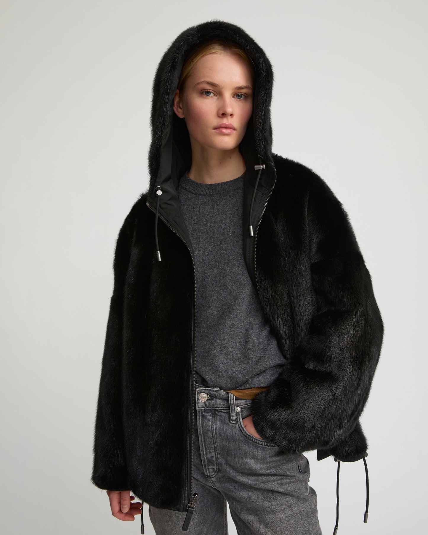 Short reversible parka in water-repellent technical fabric and long-haired mink