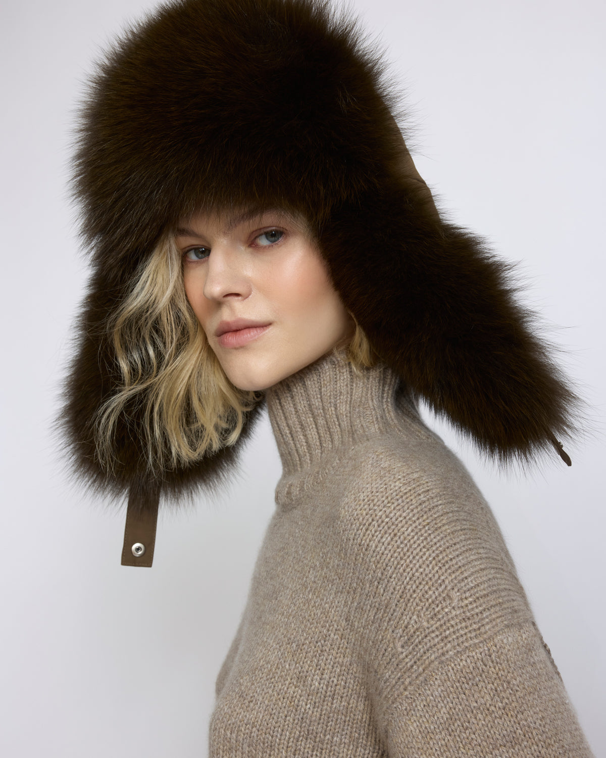 Technical fabric ushanka with fox fur - Yves Salomon - New Fall/Winter Collection