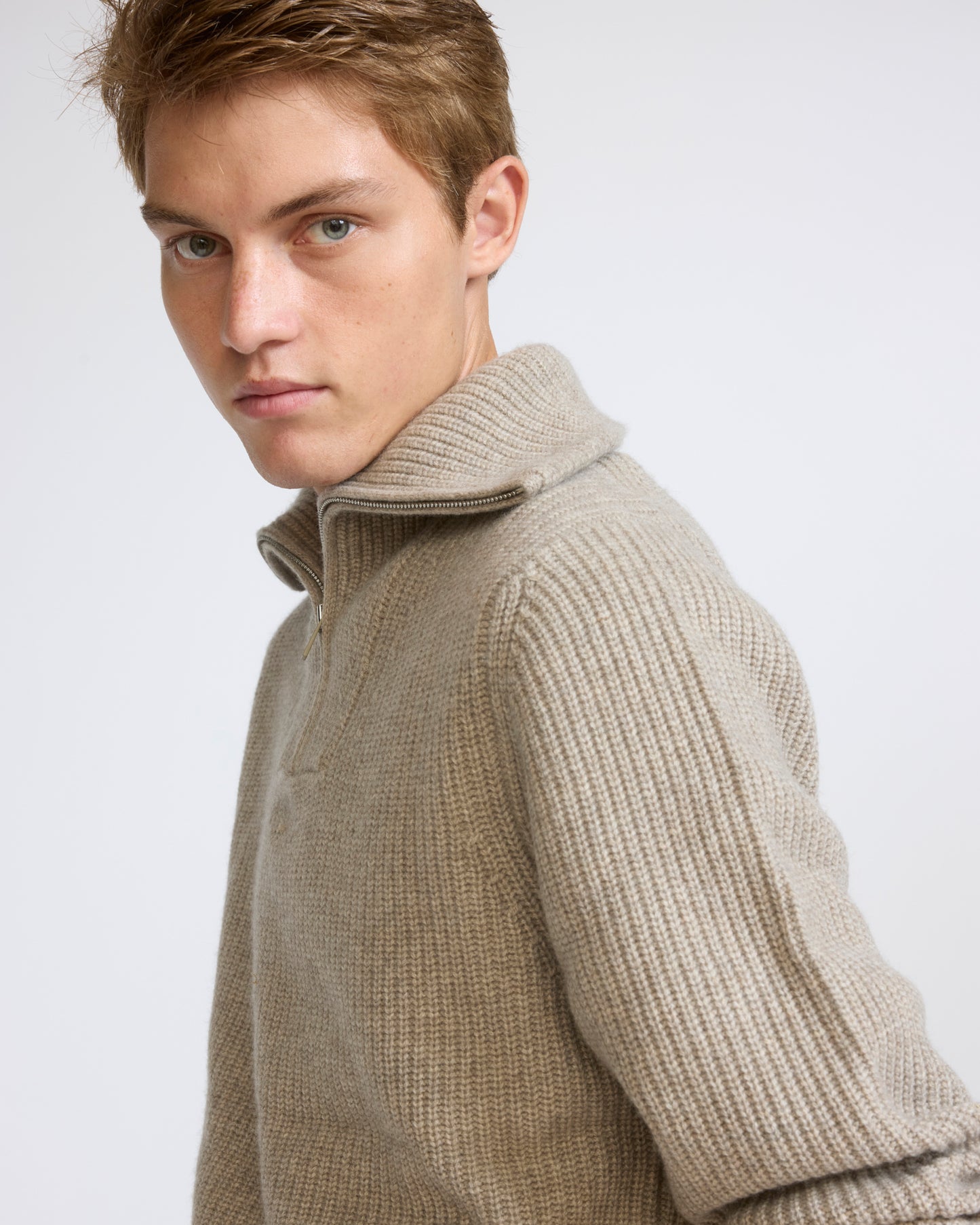 Zip-front cashmere wool trucker collar sweater - Yves Salomon - New Fall/Winter Collection