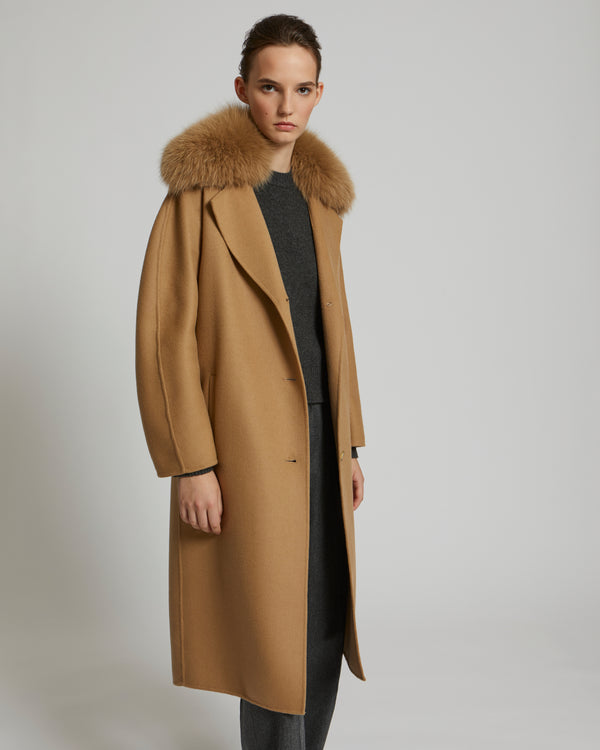 Belted coat in cashmere wool with fox fur collar