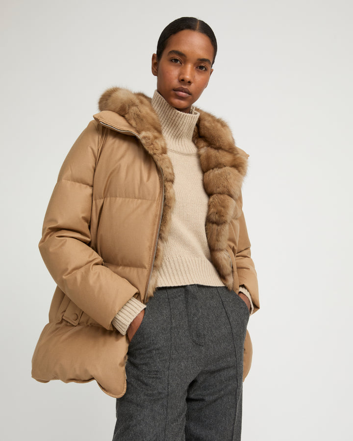 Flannel down jacket with detachable sable fur bib