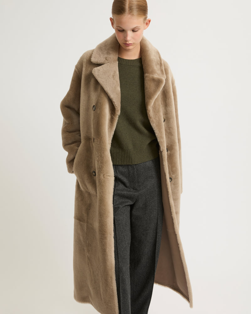 Long double-breasted shearling coat - beige - Yves Salomon