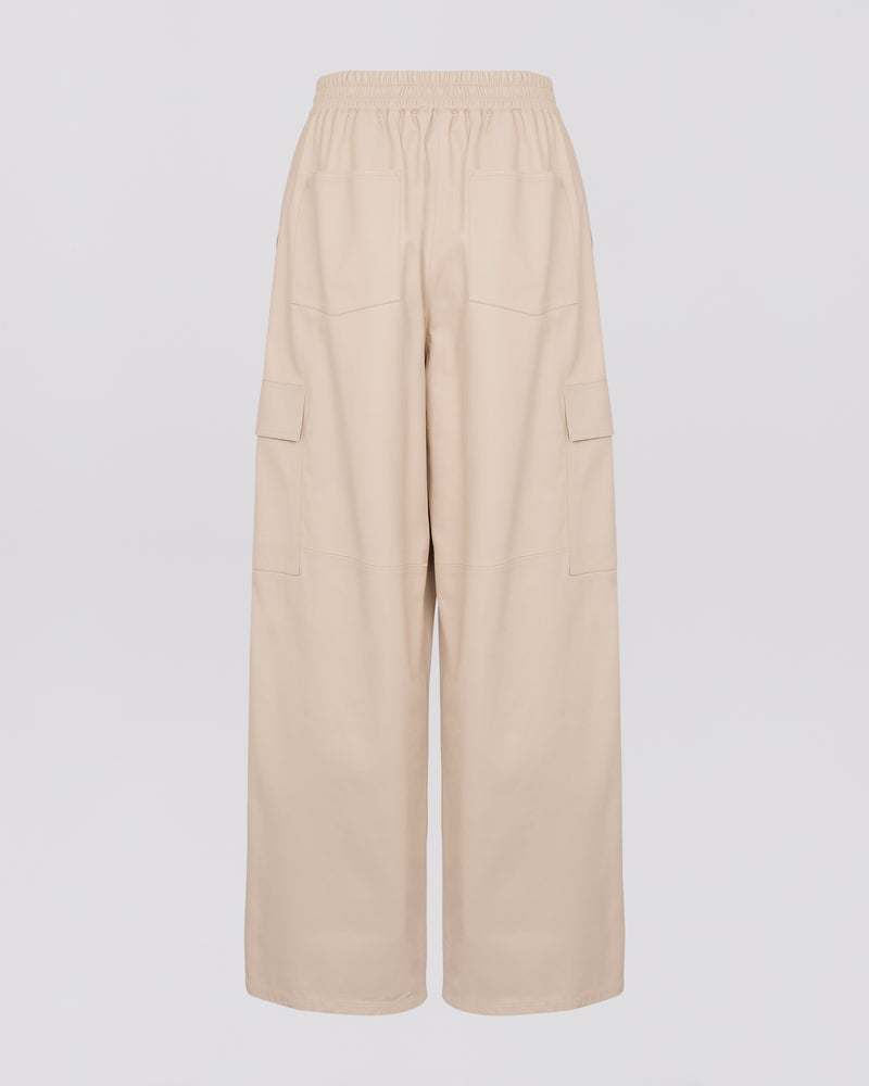 Cargo trousers in lamb leather