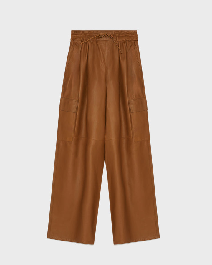 Cargo trousers in lamb leather