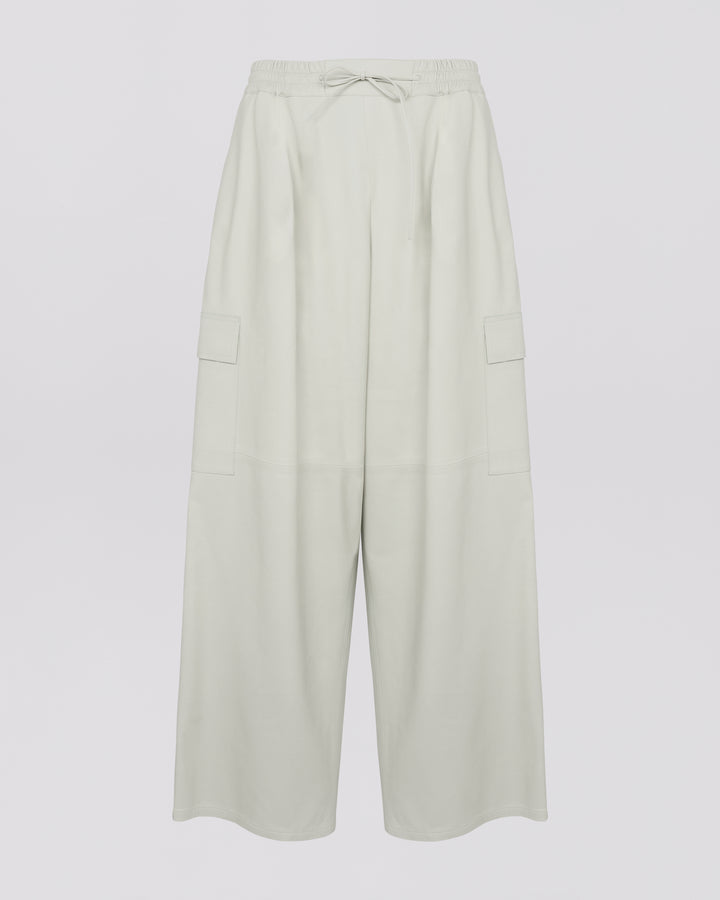 Cargo trousers in lamb leather