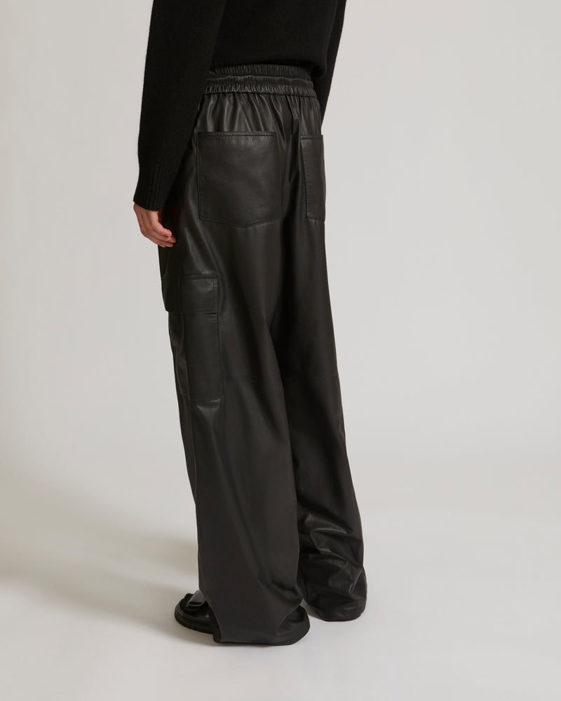 Cargo trousers in lamb leather - black - Yves Salomon