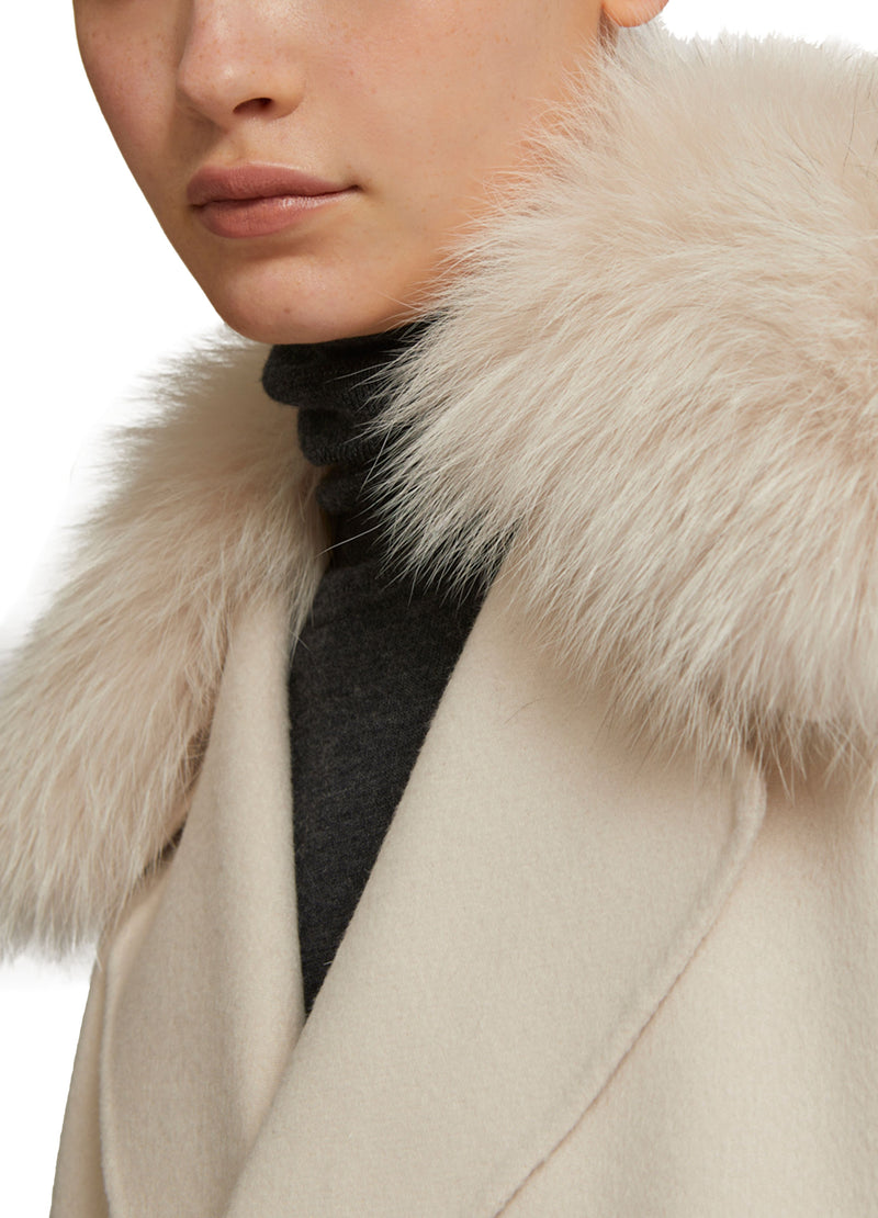 Cashmere wool peacot with fox fur collar