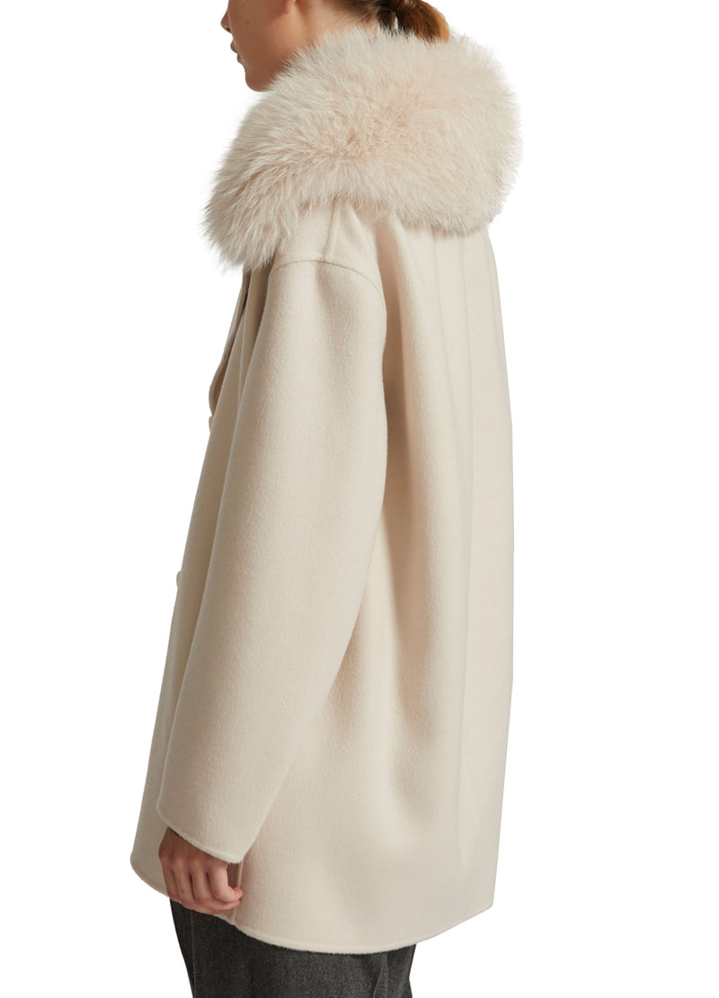 Cashmere wool peacot with fox fur collar