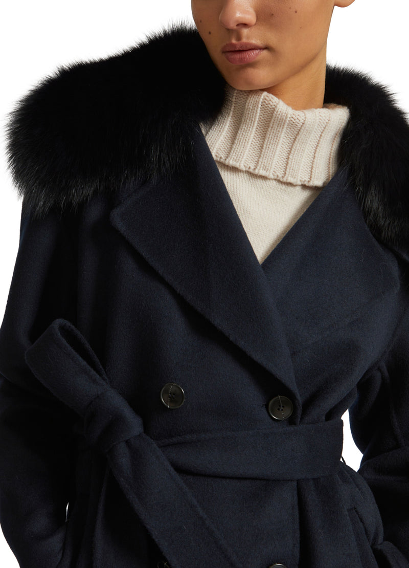 Cashmere wool peacot with fox fur collar