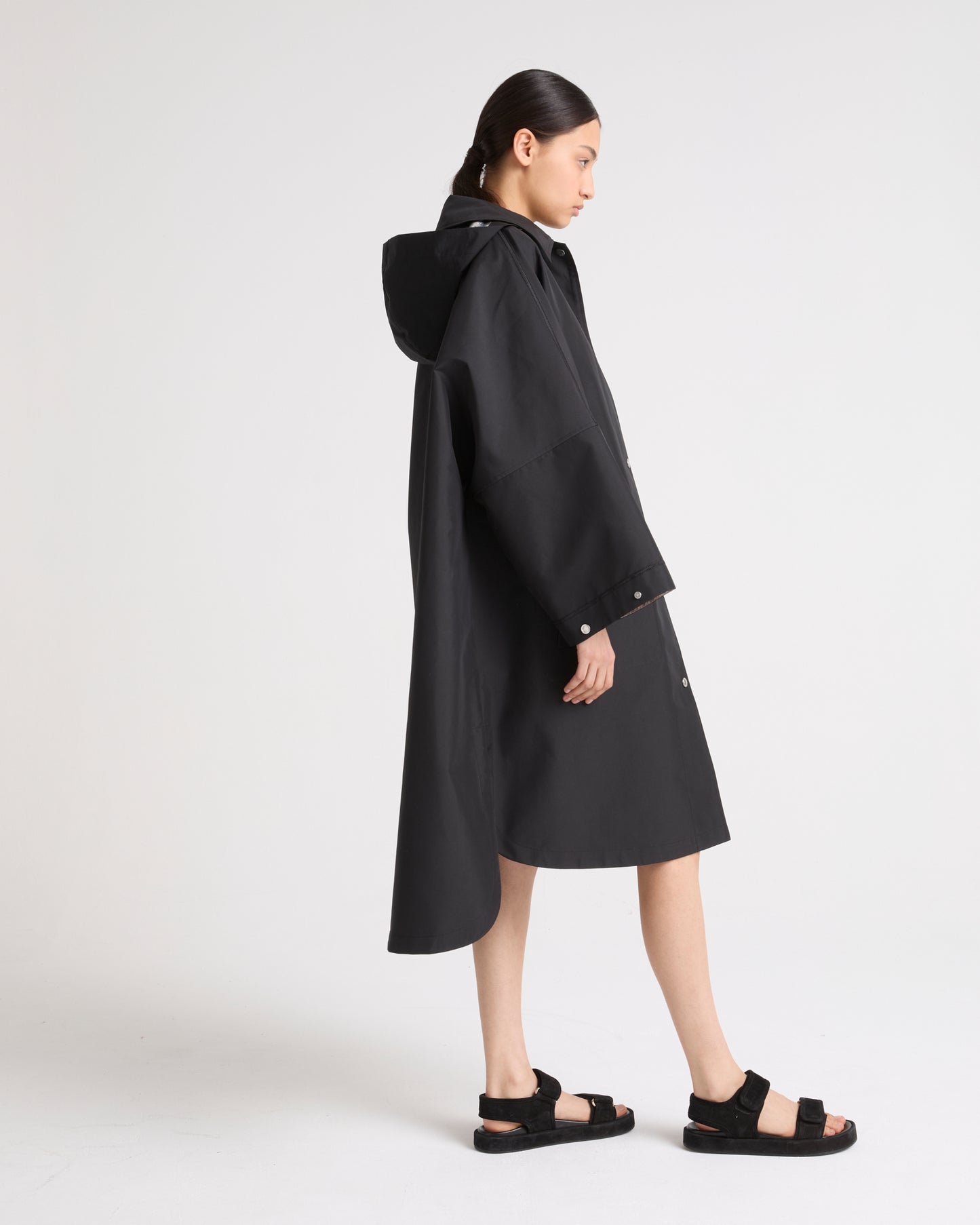 Private sale - COAT TECHNICAL FABRIC BACK SIDE SILVER HOOD - black - Yves Salomon