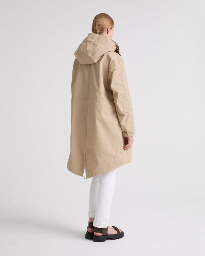 Short fishtail parka in technical fabric