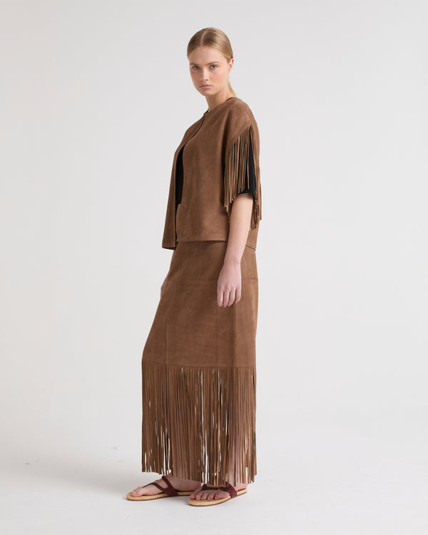 Short fringed cape in double-sided velour lamb leather