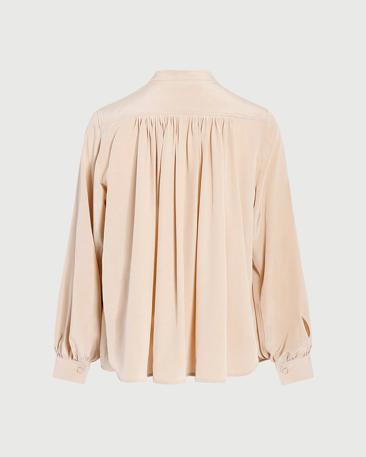 Pleated shirt in light silk crepe