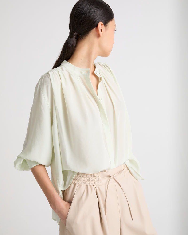 Pleated shirt in light silk crepe