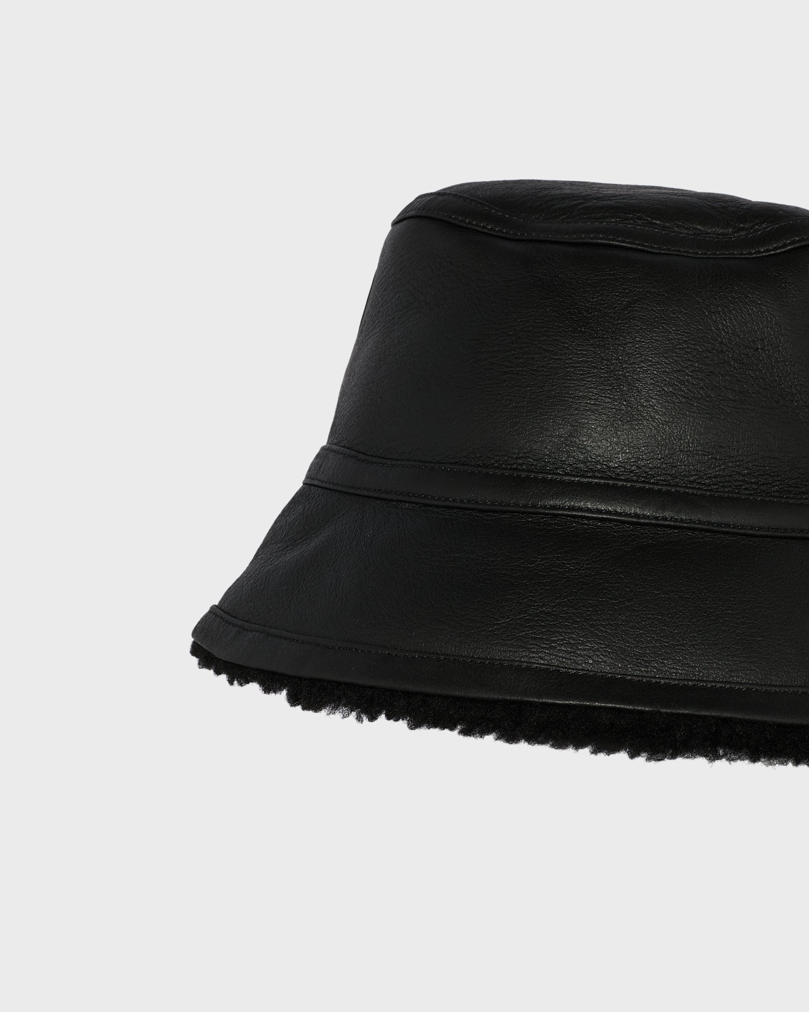 【関税込み】Yves Salomon バケットハット ＆ ビーチハット Curly merino bucket hat - black - Yves Salomon – Yves Salomon US