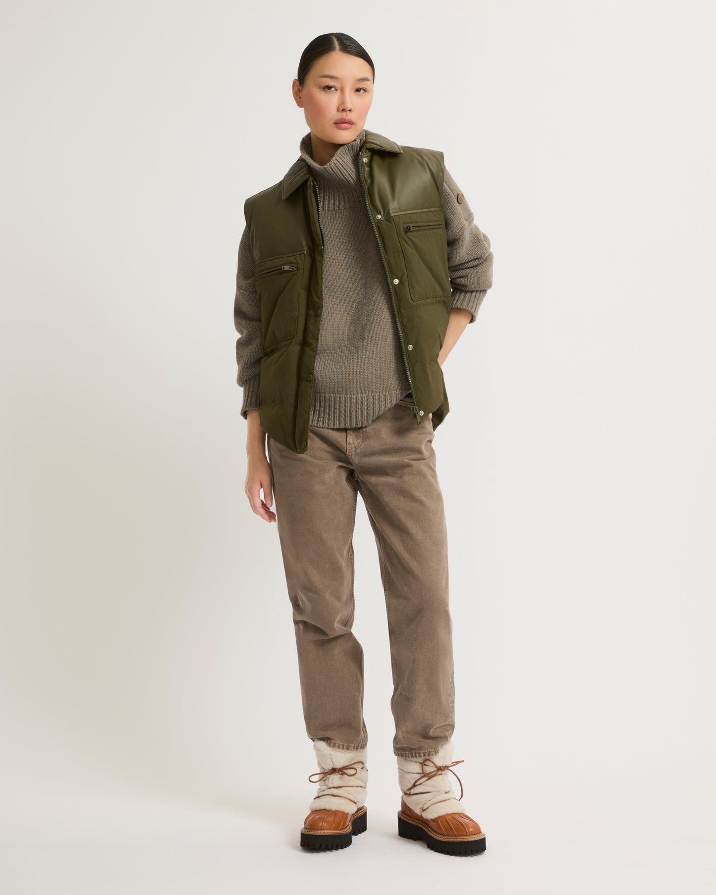 Balck Friday 2025 - Yves Salomon - Down gilet in leather and technical fabric blend