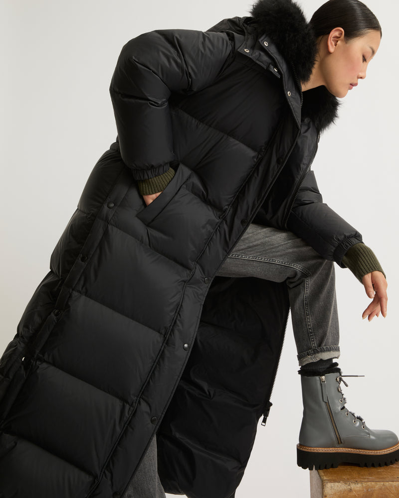 Extra-long down jacket with hood - black - Yves Salomon