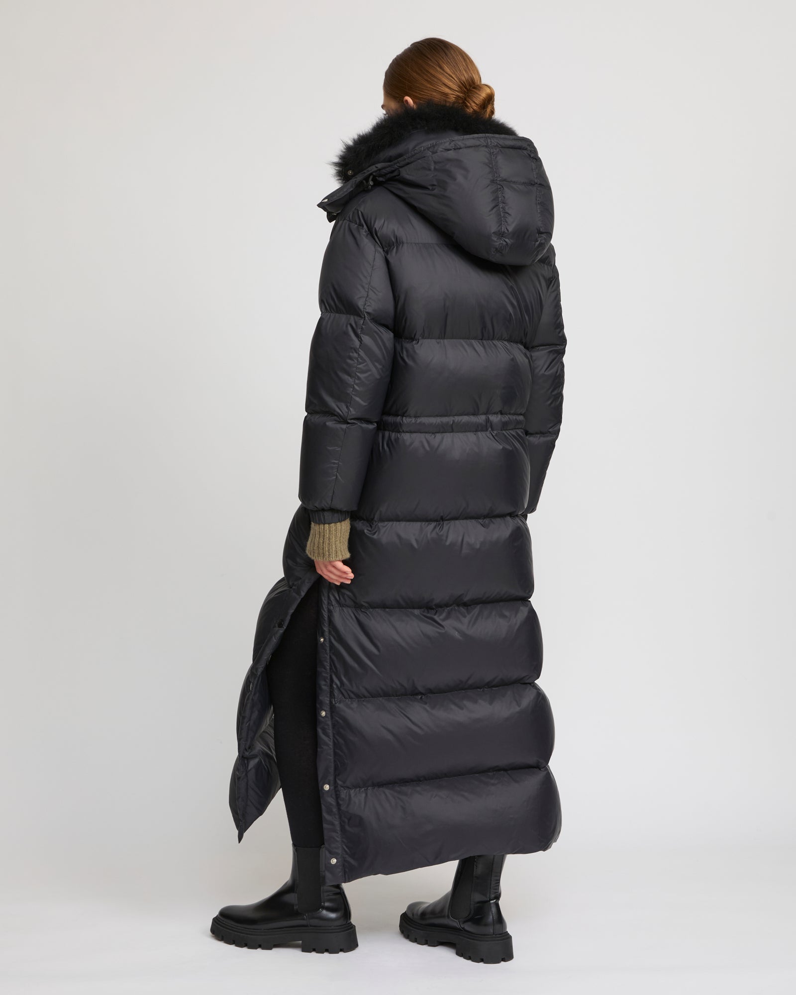 Extra-long down jacket with hood - Yves Salomon