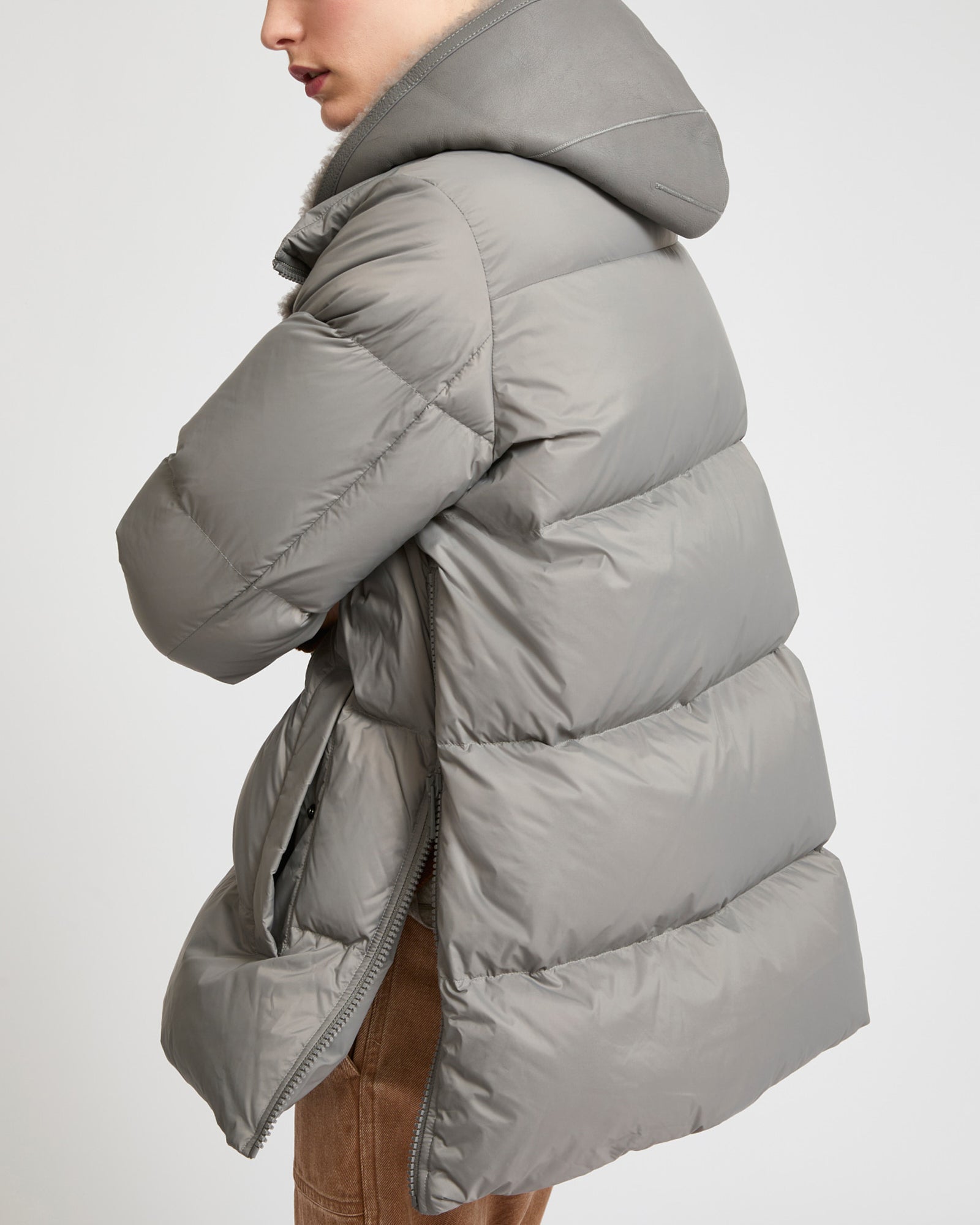 Hooded down jacket in nylon and lamb - grey - Yves Salomon