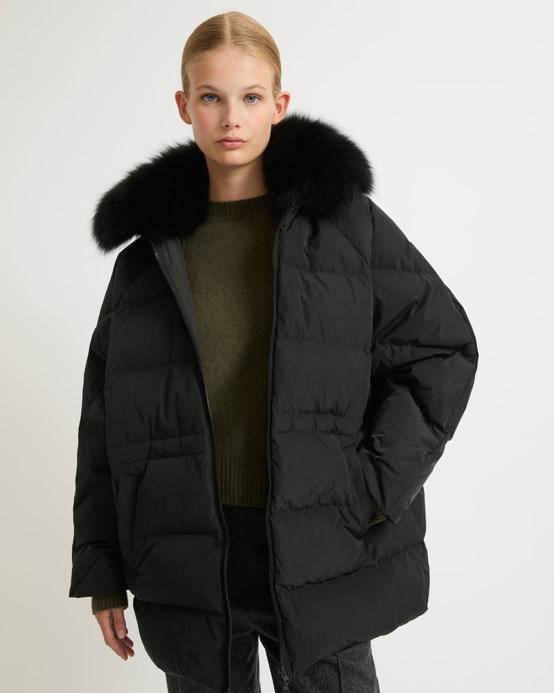 Technical fabric down cape with detachable fox fur collar - black - Yves Salomon