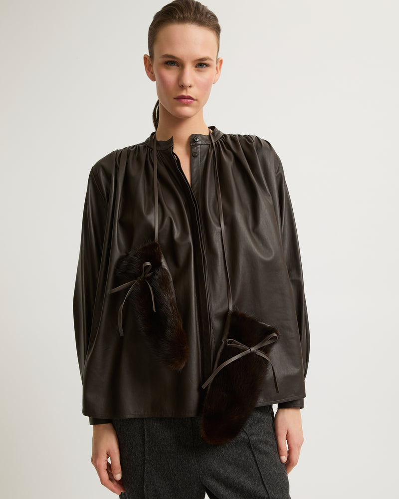 Pleated shirt in thin lambskin leather