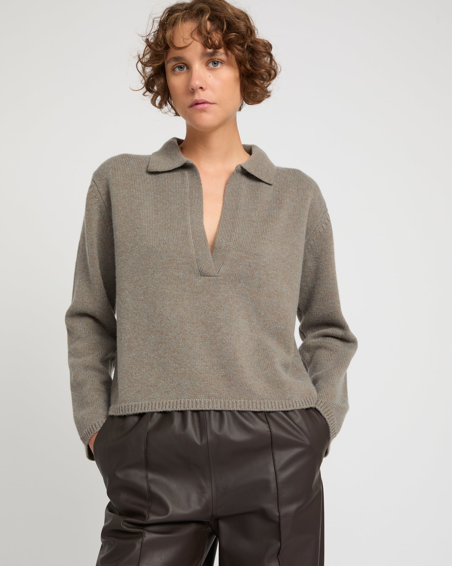 V-neck wool and cashmere sweater -Yves Salomon