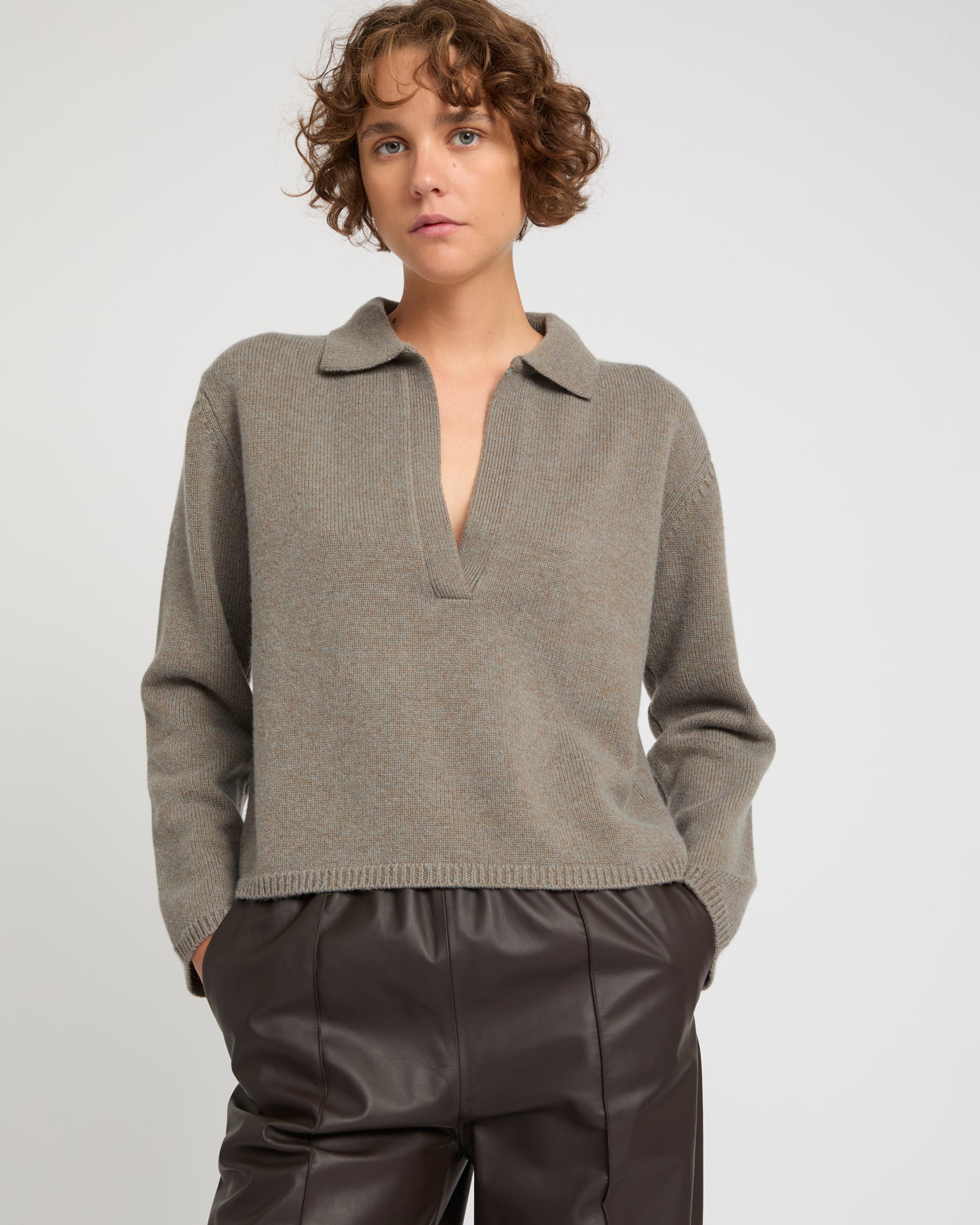 V-neck wool and cashmere sweater -Yves Salomon