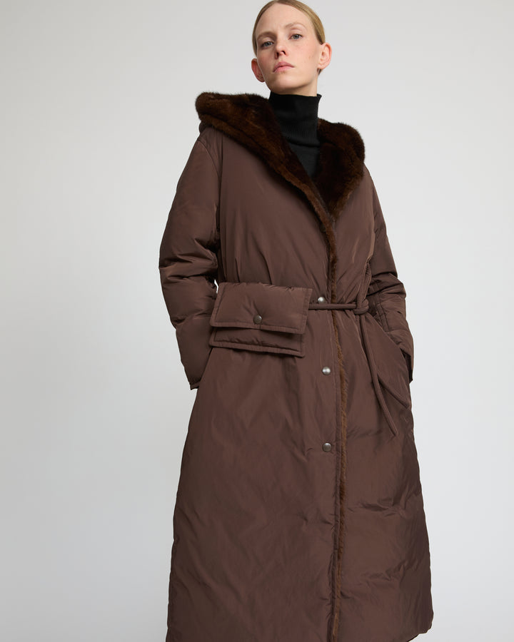 Long down jacket in technical fabric and mink fur