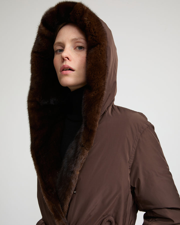 Long down jacket in technical fabric and mink fur