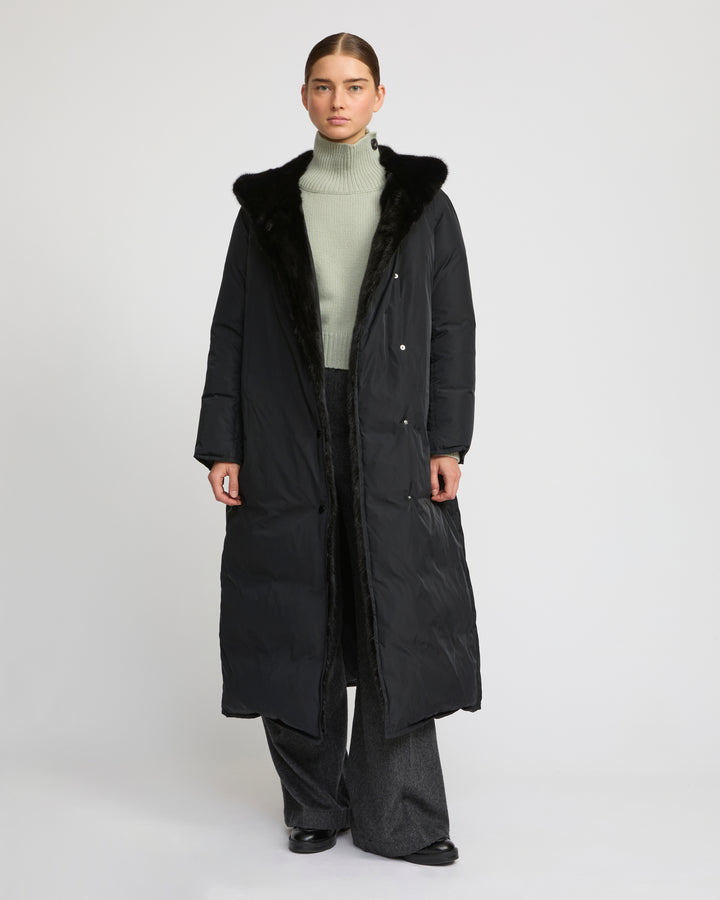 Long down jacket in technical fabric and mink fur