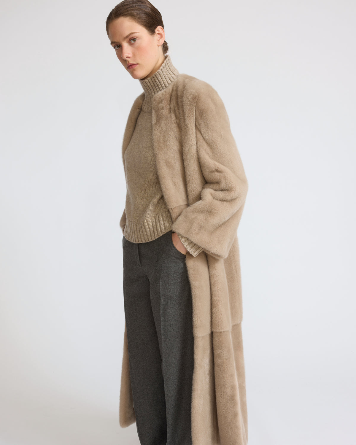 Maxi belted coat in long-haired mink fur - Yves Salomon - New Fall/Winter Collection