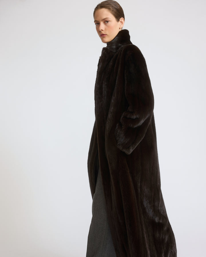 Long coat in long-haired mink fur - Yves Salomon - New Fall/Winter Collection
