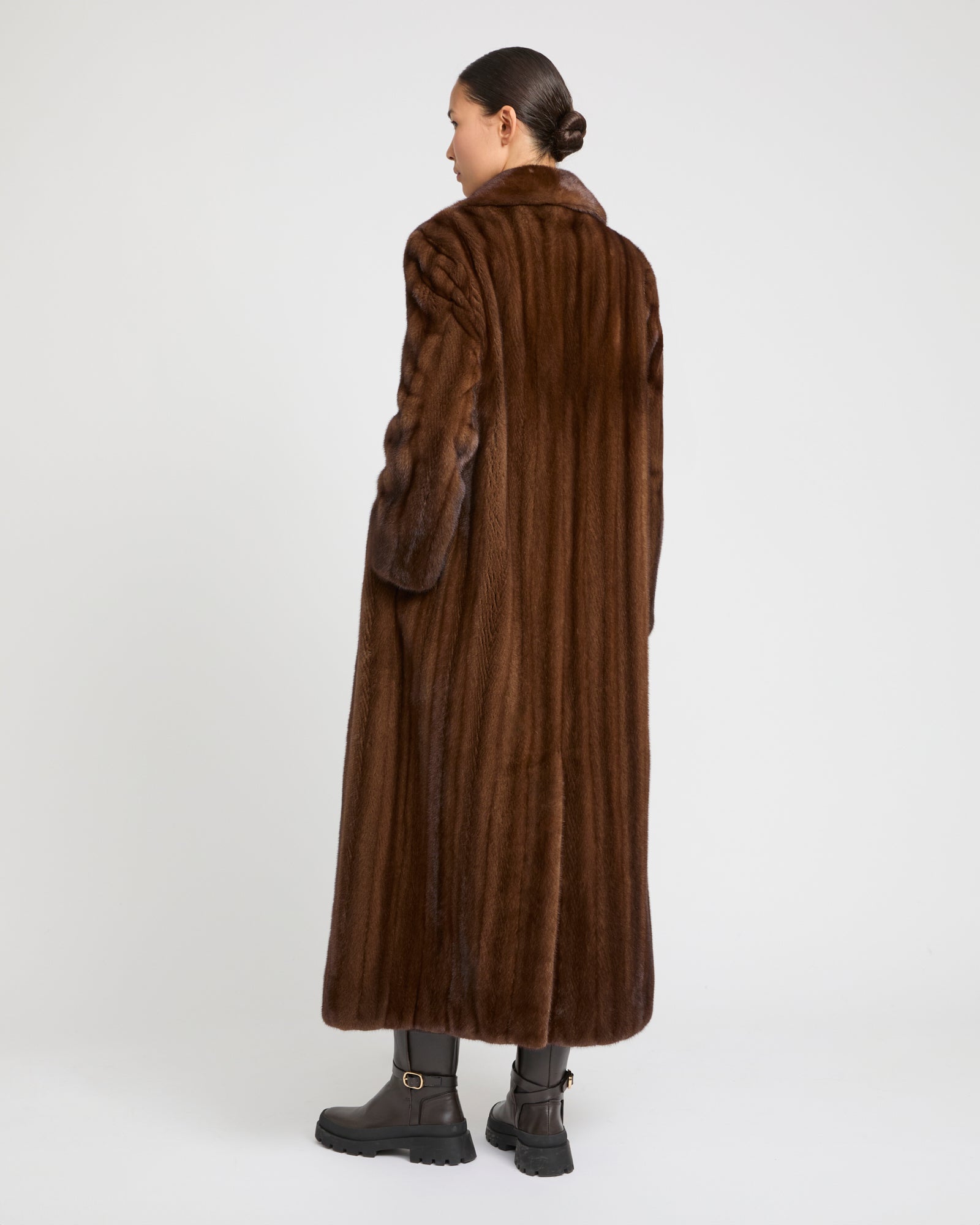 Long coat in long-haired mink fur - brown - Yves Salomon – Yves