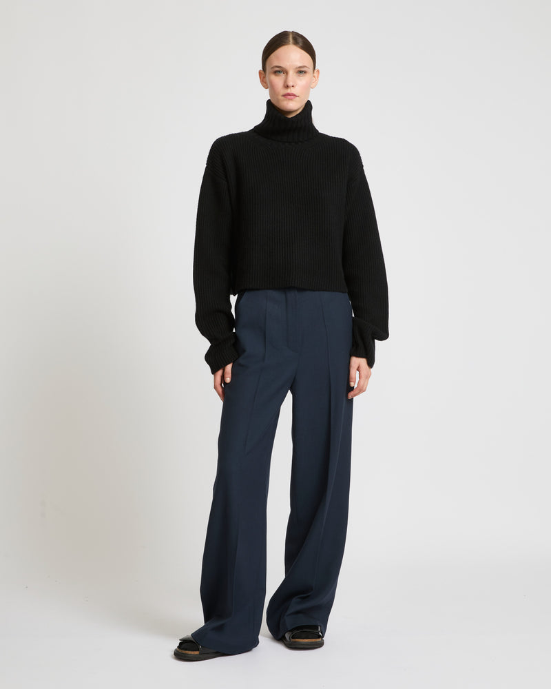 Straight trousers in wool gabardine fabric