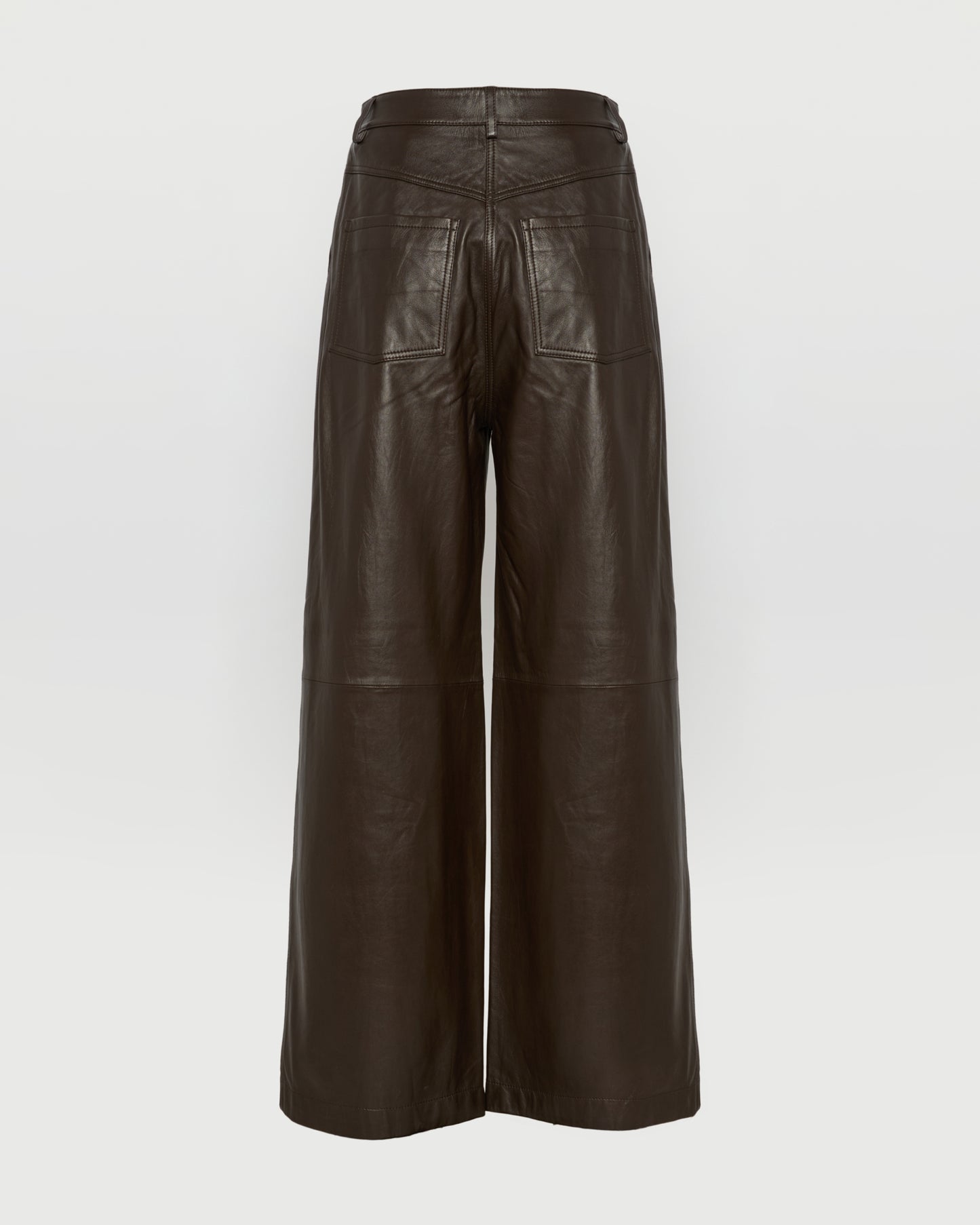 Straight trousers in lamb leather